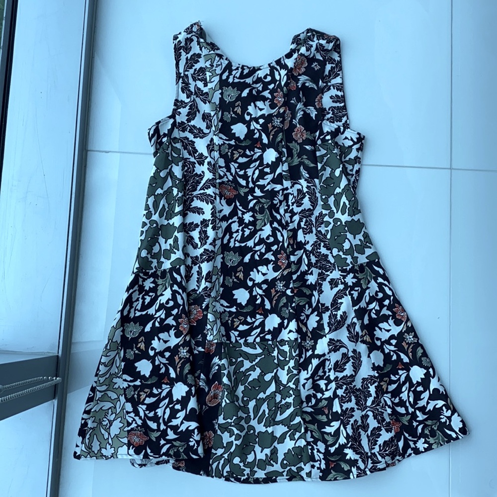 Zara printed dress size M